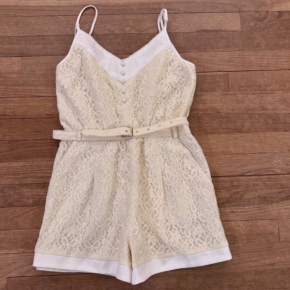 Bonnie Women's Lace Belted Sleeveless Romper - Small
 b76